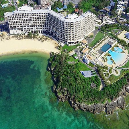 Hotel Monterey Okinawa Spa & Resort Onna Dış mekan fotoğraf Aerial view