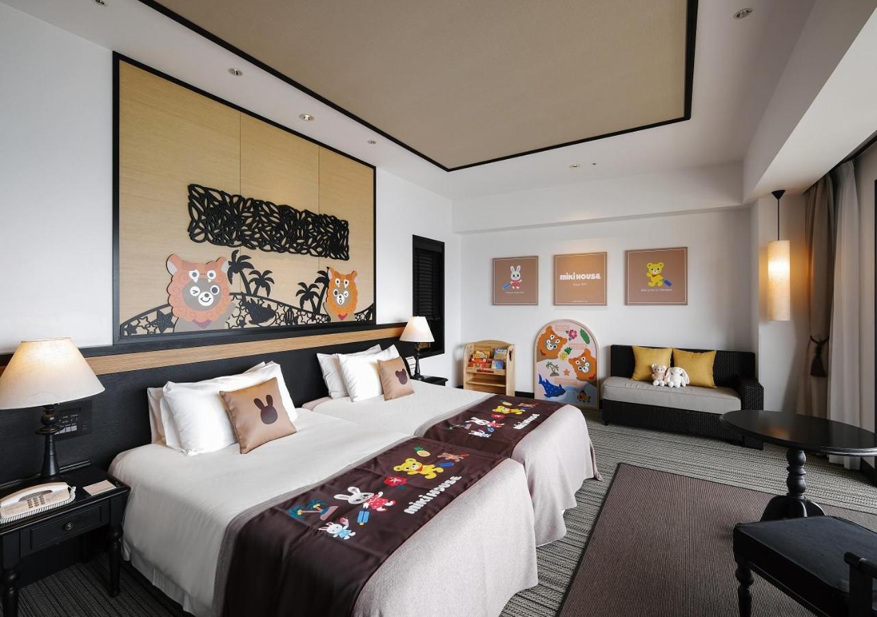 Hotel Monterey Okinawa Spa & Resort Onna Dış mekan fotoğraf Family room