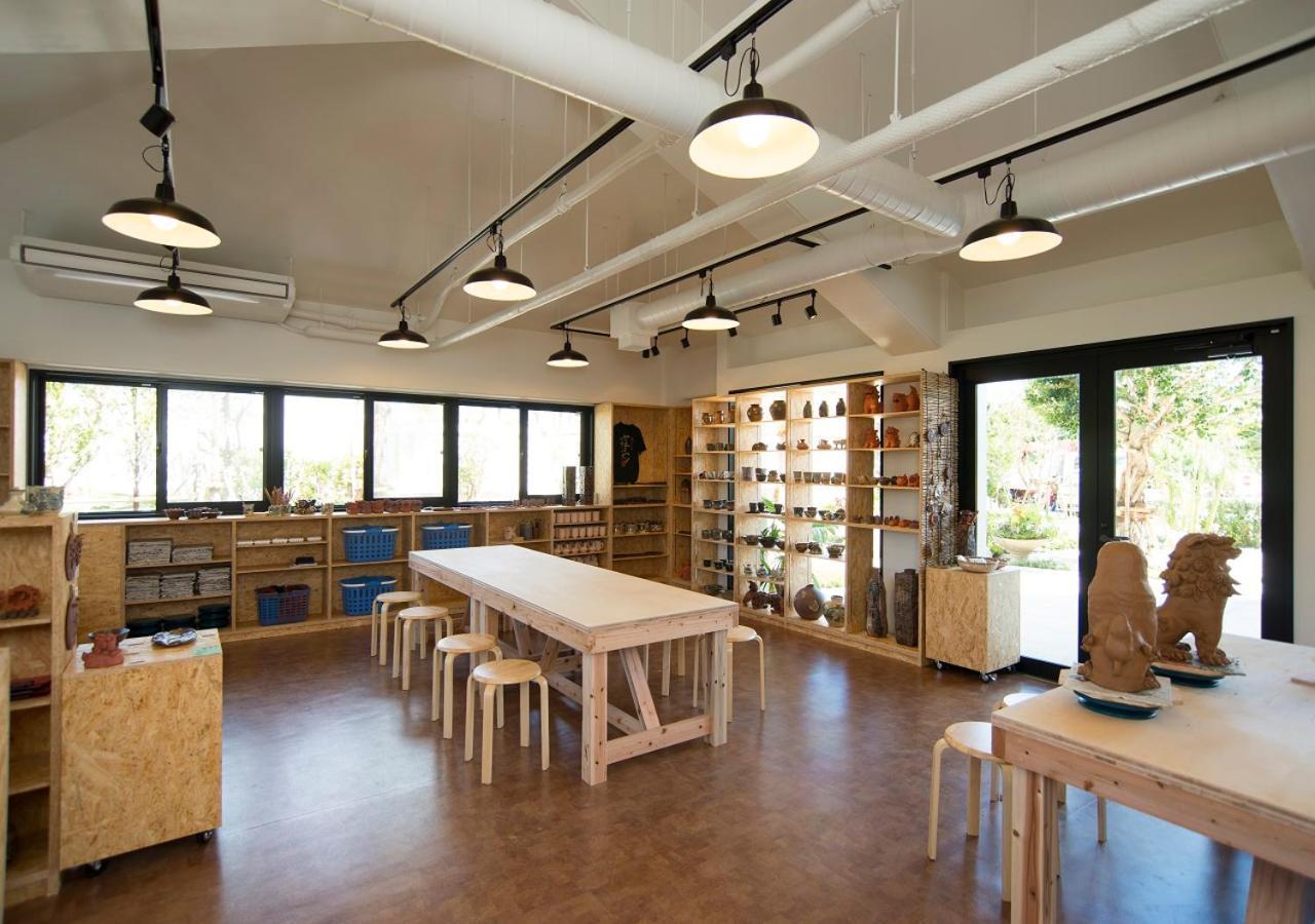 Hotel Monterey Okinawa Spa & Resort Onna Dış mekan fotoğraf The Art Studio